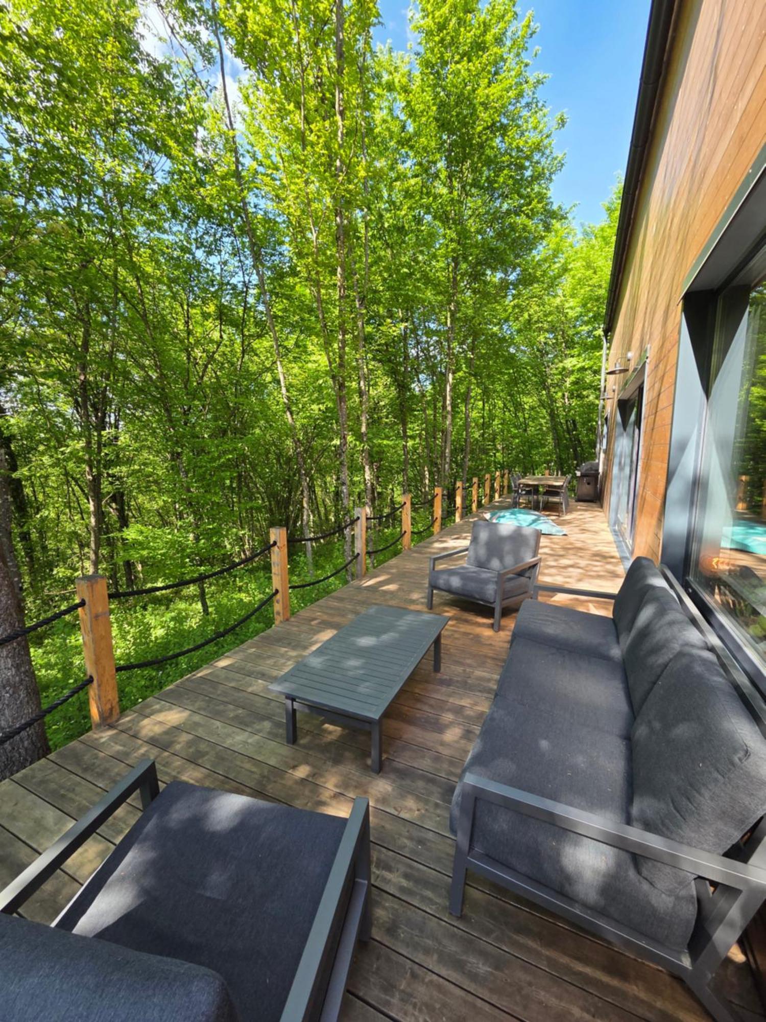 スルニュTree Elements Treehouse Retreatアパートメント エクステリア 写真