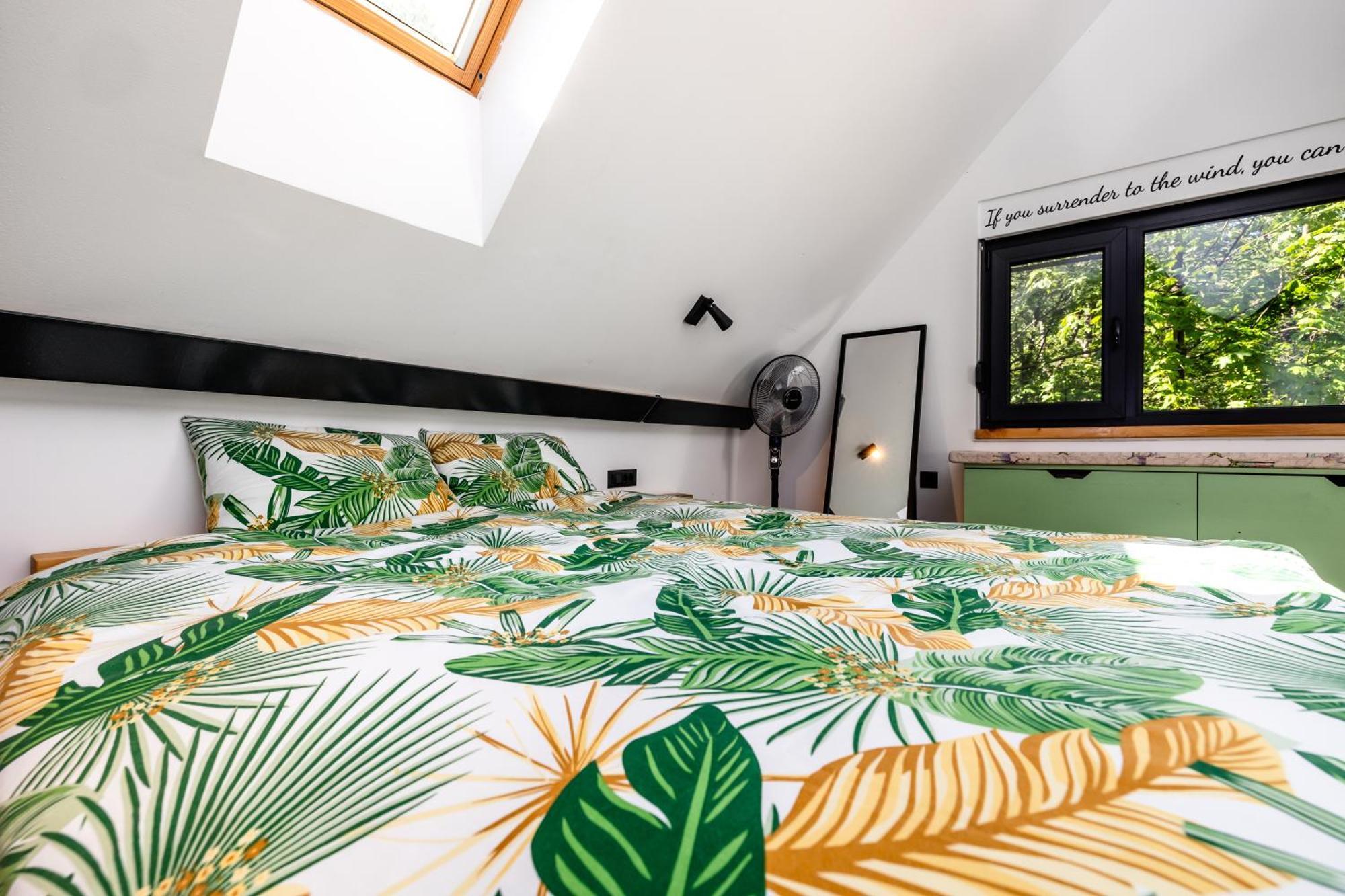 スルニュTree Elements Treehouse Retreatアパートメント エクステリア 写真